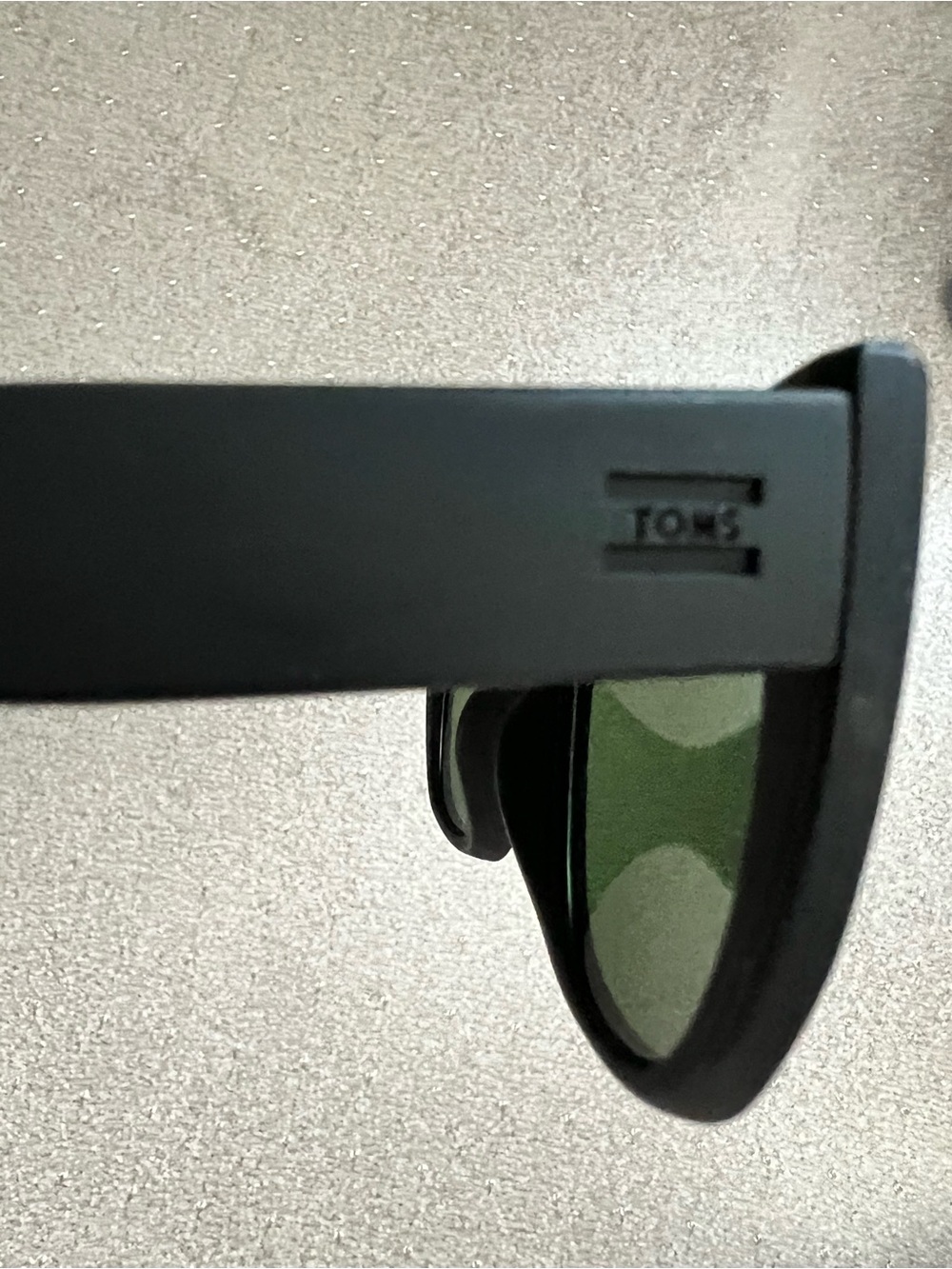 TOMS Sydney Green Cat Eye Black Sunglasses 50-23-148 - Picture 9 of 9